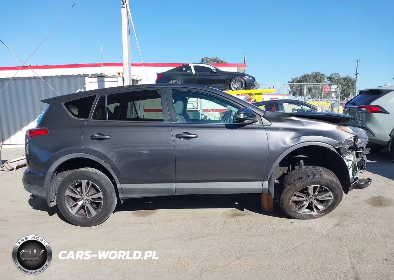 2018 Toyota Rav4 Xle VIN:2T3WFREV1JW497638 - 14