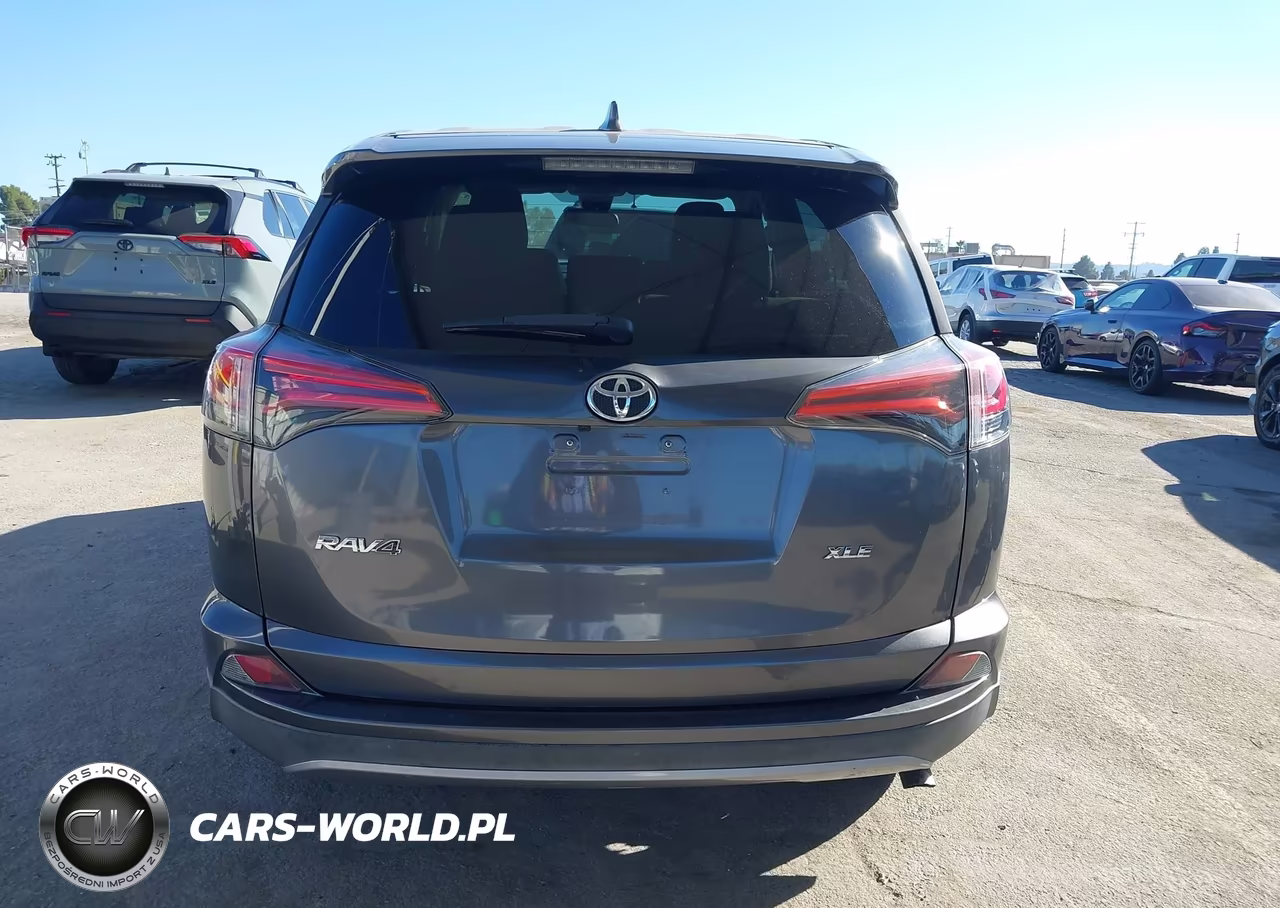 2018 Toyota Rav4 Xle VIN:2T3WFREV1JW497638 - 17