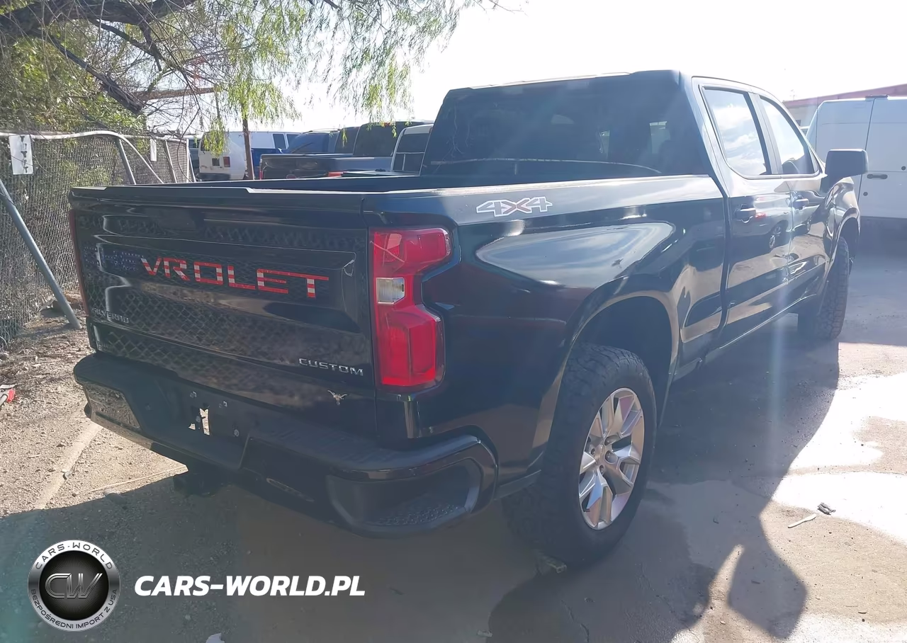 2020 Chevrolet Silverado 1500 4Wd Standard Bed Custom VIN:1GCPYBEH3LZ358114 - 4
