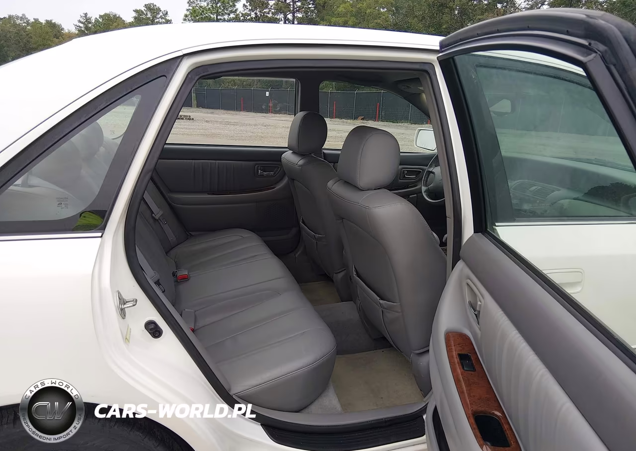 2002 Toyota Avalon Xls VIN:4T1BF28B42U241575 - 8