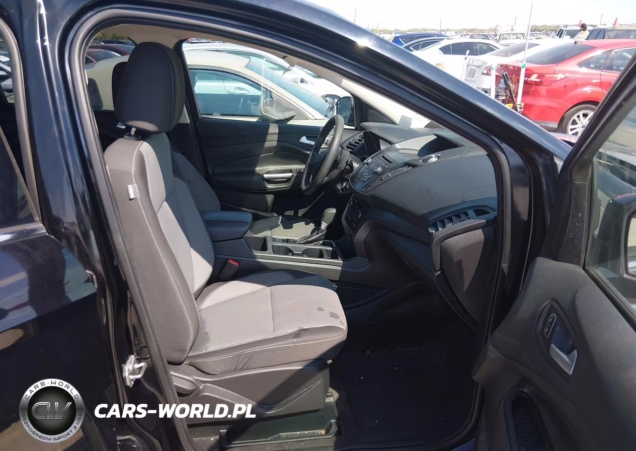 2017 Ford Escape Se VIN:1FMCU0GD9HUE05736 - 5