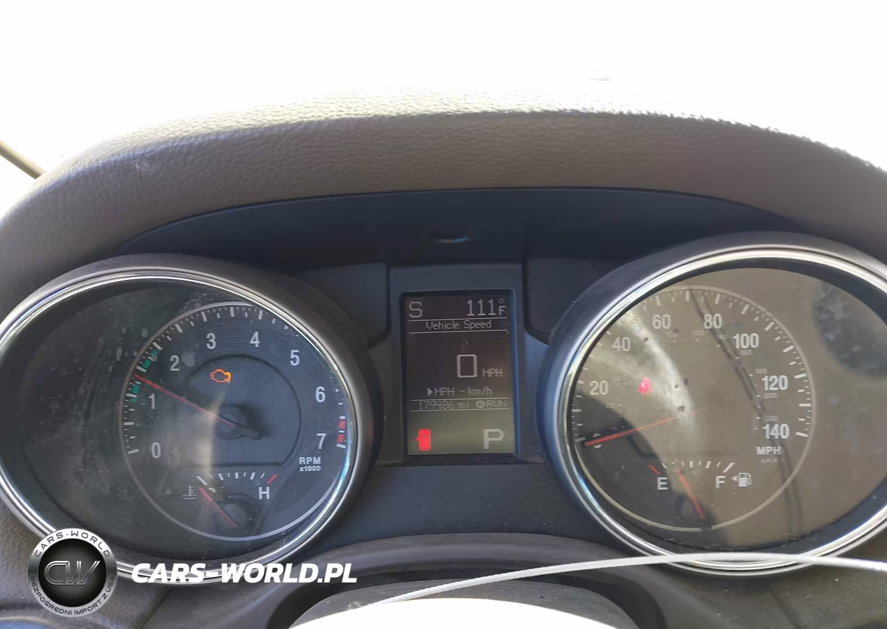 2011 Jeep Grand Cherokee Laredo VIN:1J4RS4GGXBC573480 - 7