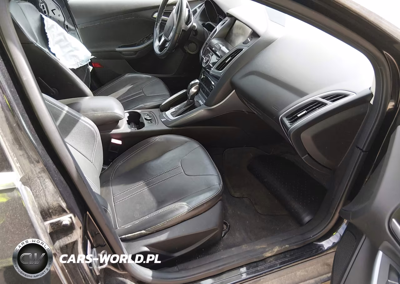 2013 Ford Focus Titanium VIN:1FADP3J28DL218146 - 5