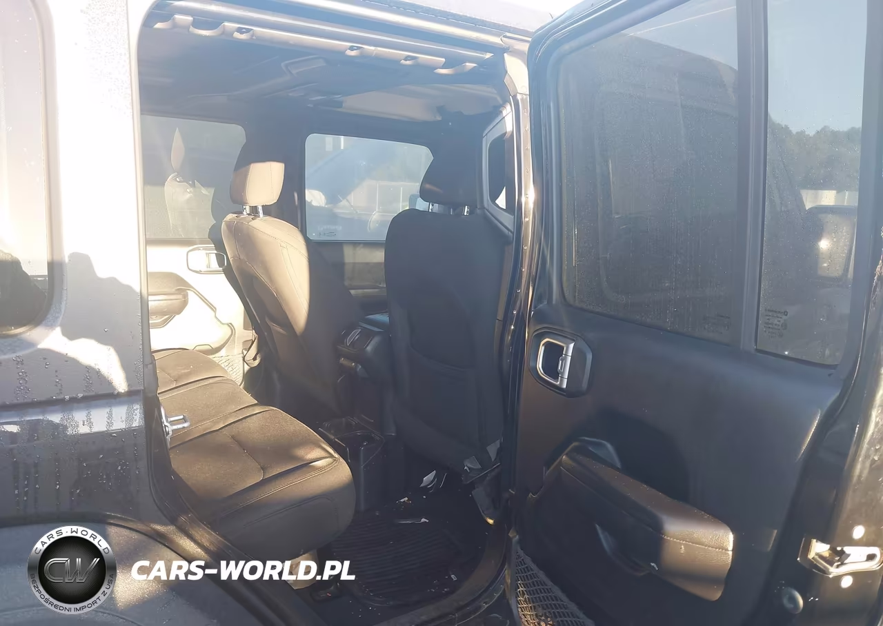 2019 Jeep Wrangler Unlimited Sport S 4X4 VIN:1C4HJXDN0KW689679 - 8