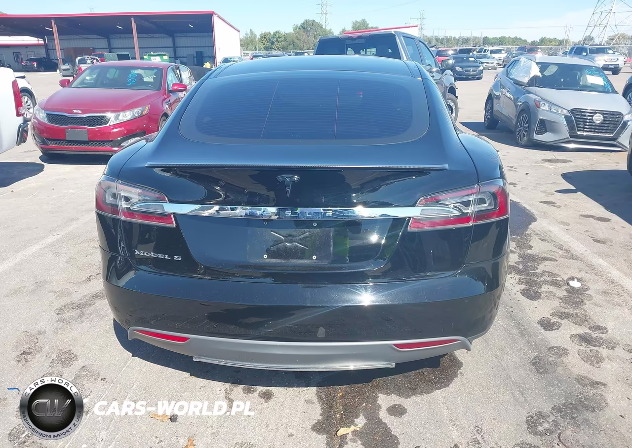 2013 Tesla Model S Performance VIN:5YJSA1DPXDFP04636 - 15