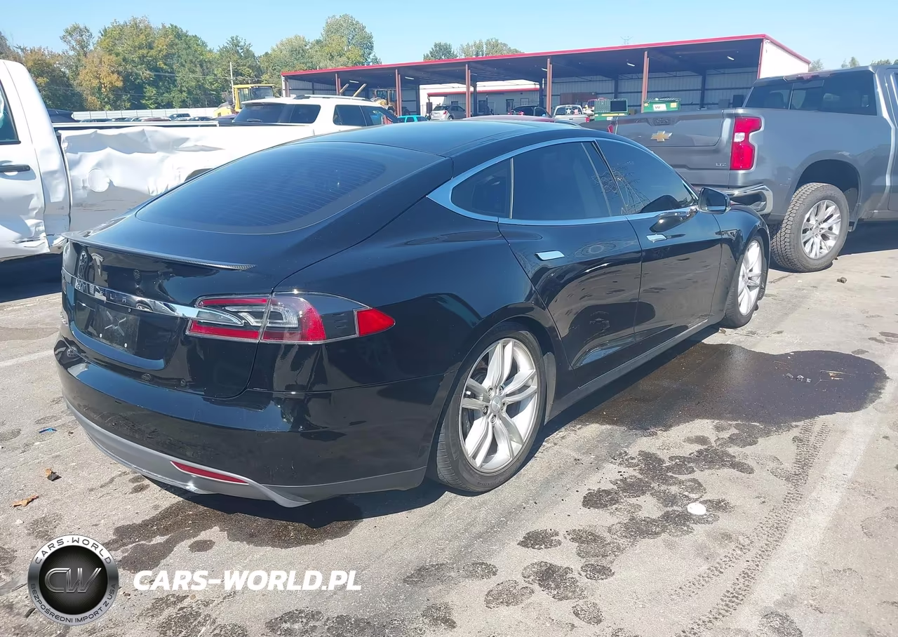 2013 Tesla Model S Performance VIN:5YJSA1DPXDFP04636 - 4