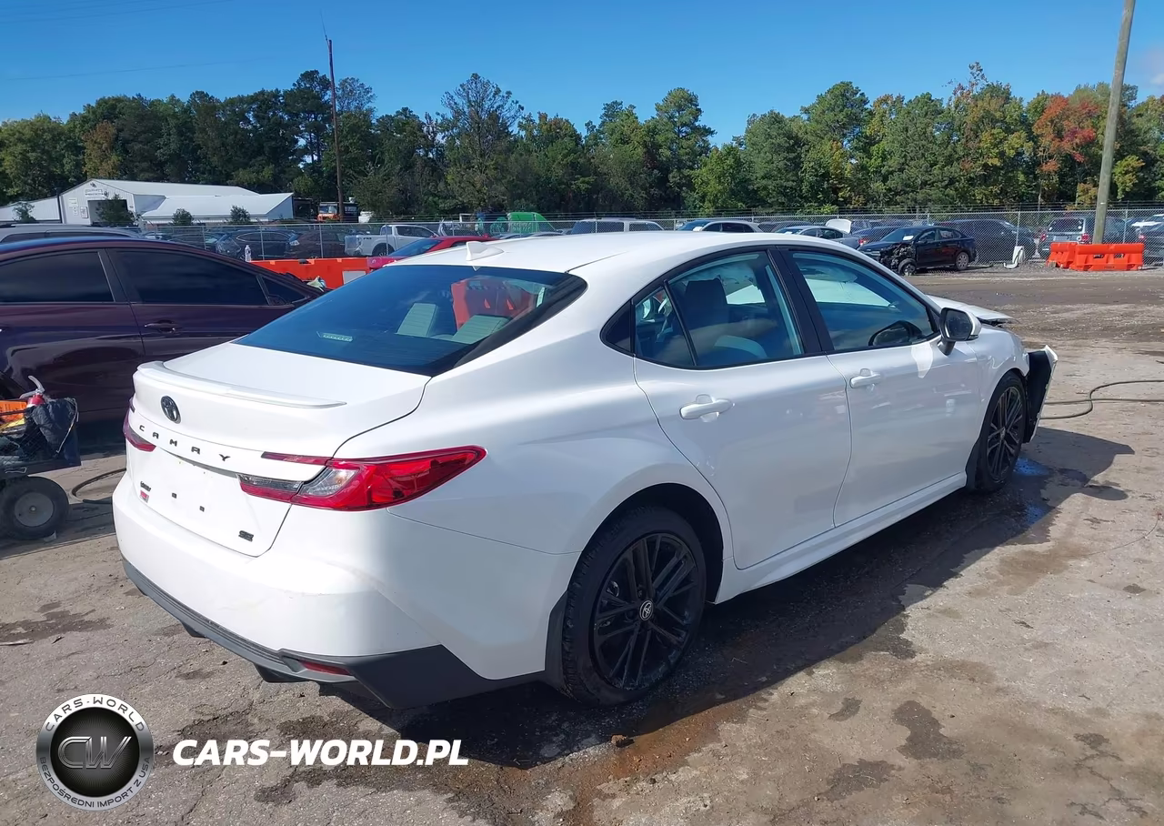 2026 Toyota Camry Se VIN:4T1DAACK7TU701290 - 4