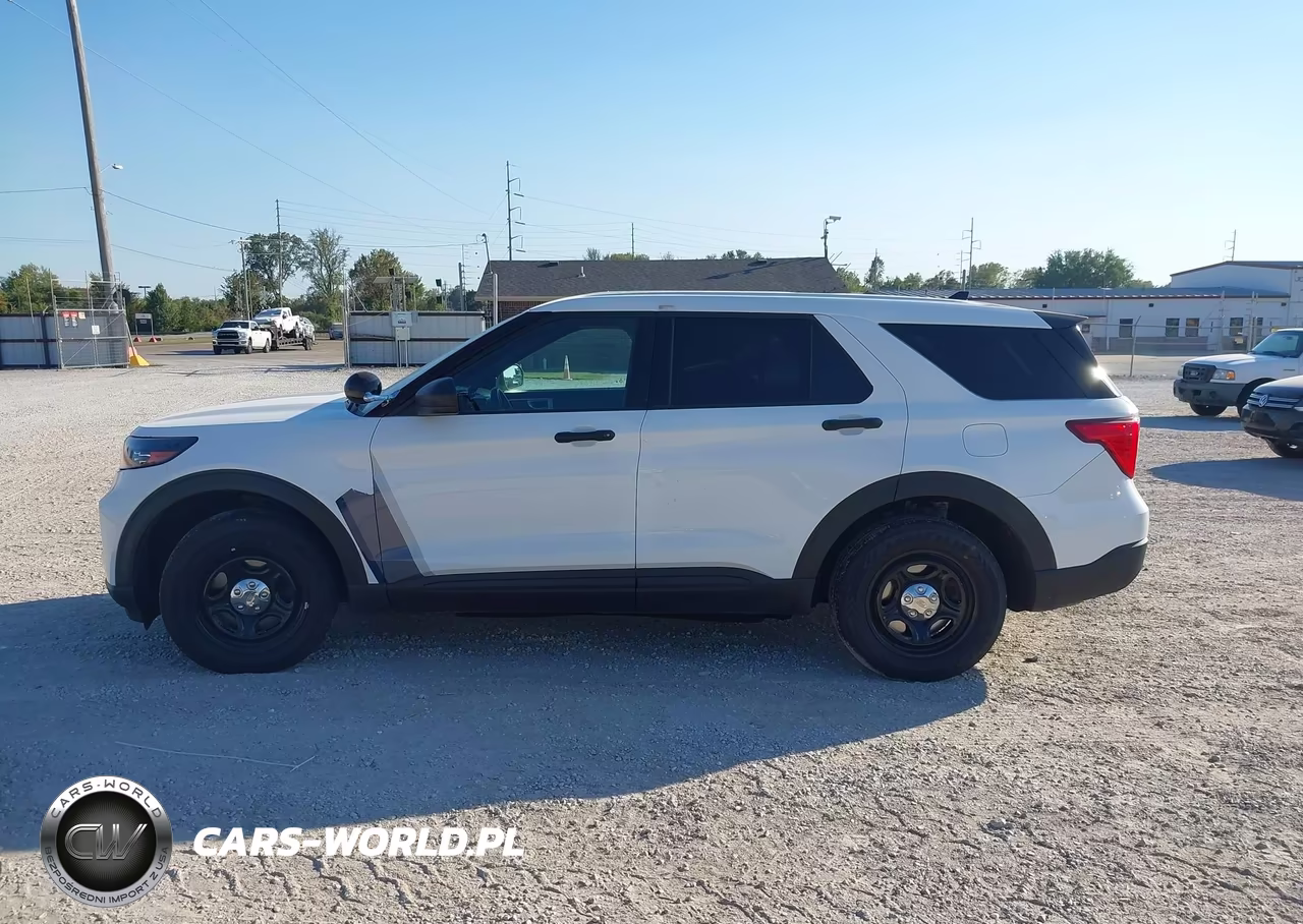 2020 Ford Police Interceptor Utility VIN:1FM5K8AB2LGC93129 - 14
