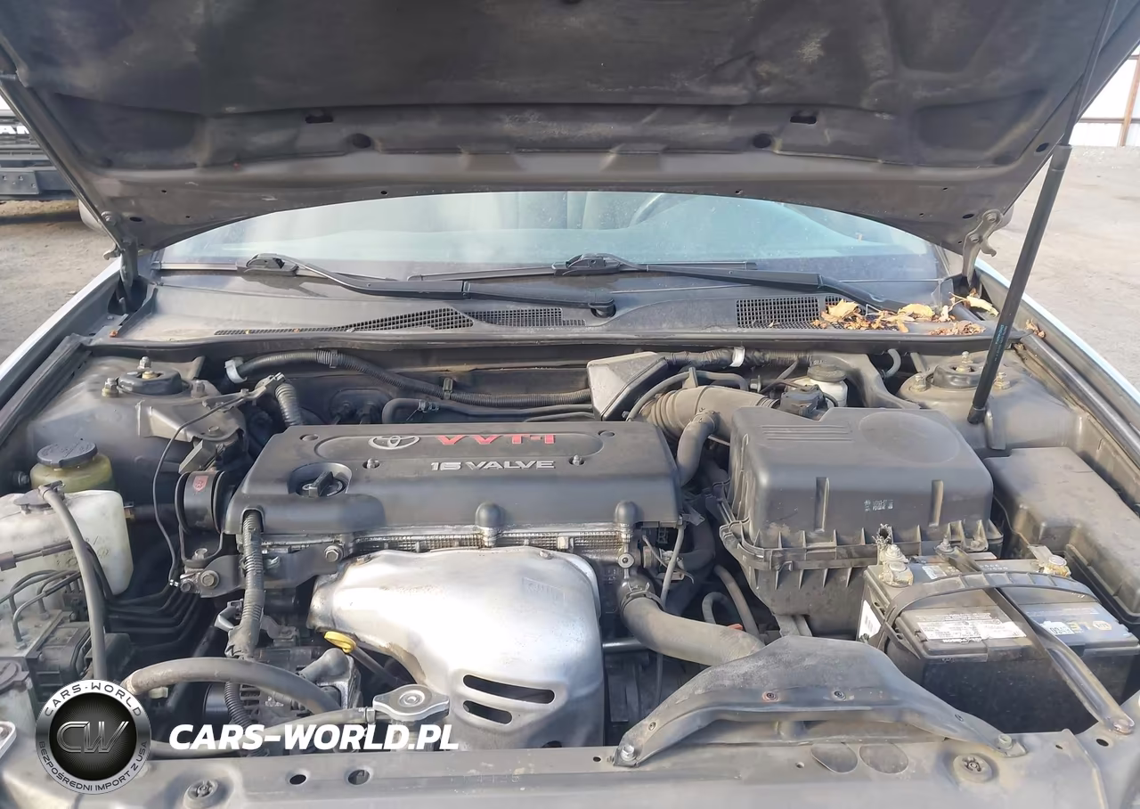 2003 Toyota Camry Le VIN:4T1BE32K03U770265 - 10