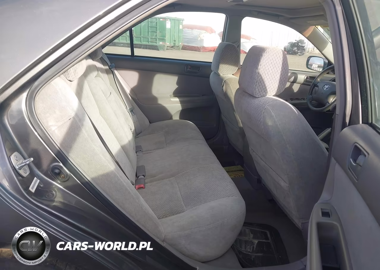 2003 Toyota Camry Le VIN:4T1BE32K03U770265 - 8