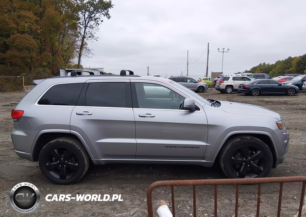 2015 Jeep Grand Cherokee Altitude VIN:1C4RJFAG4FC697019 - 13