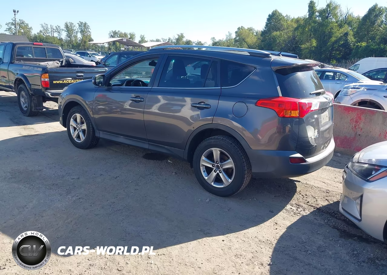 2015 Toyota Rav4 Xle VIN:2T3WFREV1FW211410 - 3