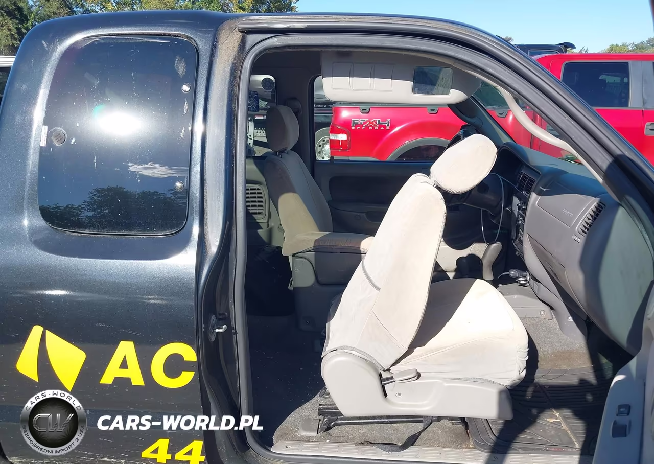 2004 Toyota Tacoma Base V6 VIN:5TEWN72N04Z354944 - 8