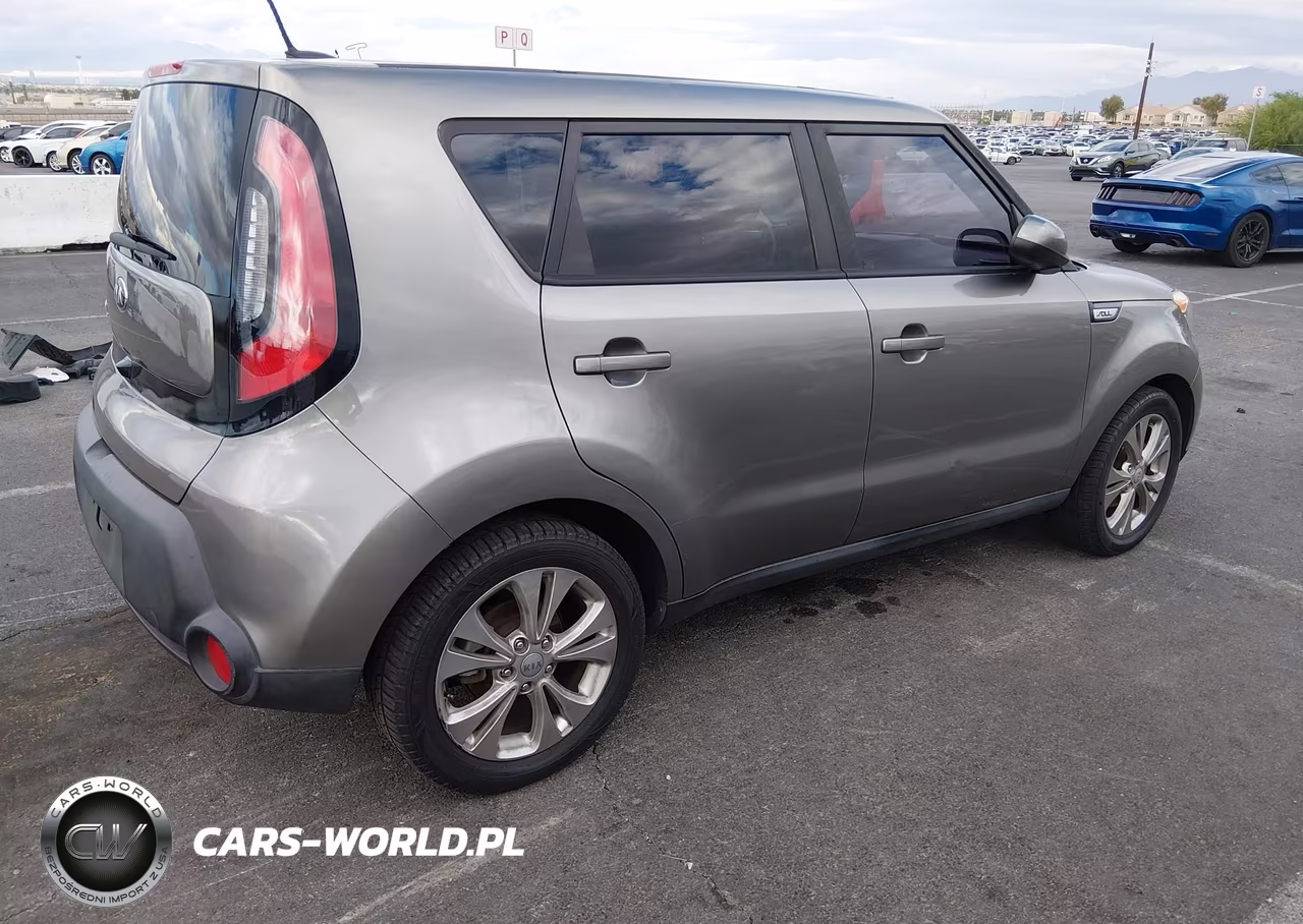 2015 Kia Soul + VIN:KNDJP3A50F7134115 - 4