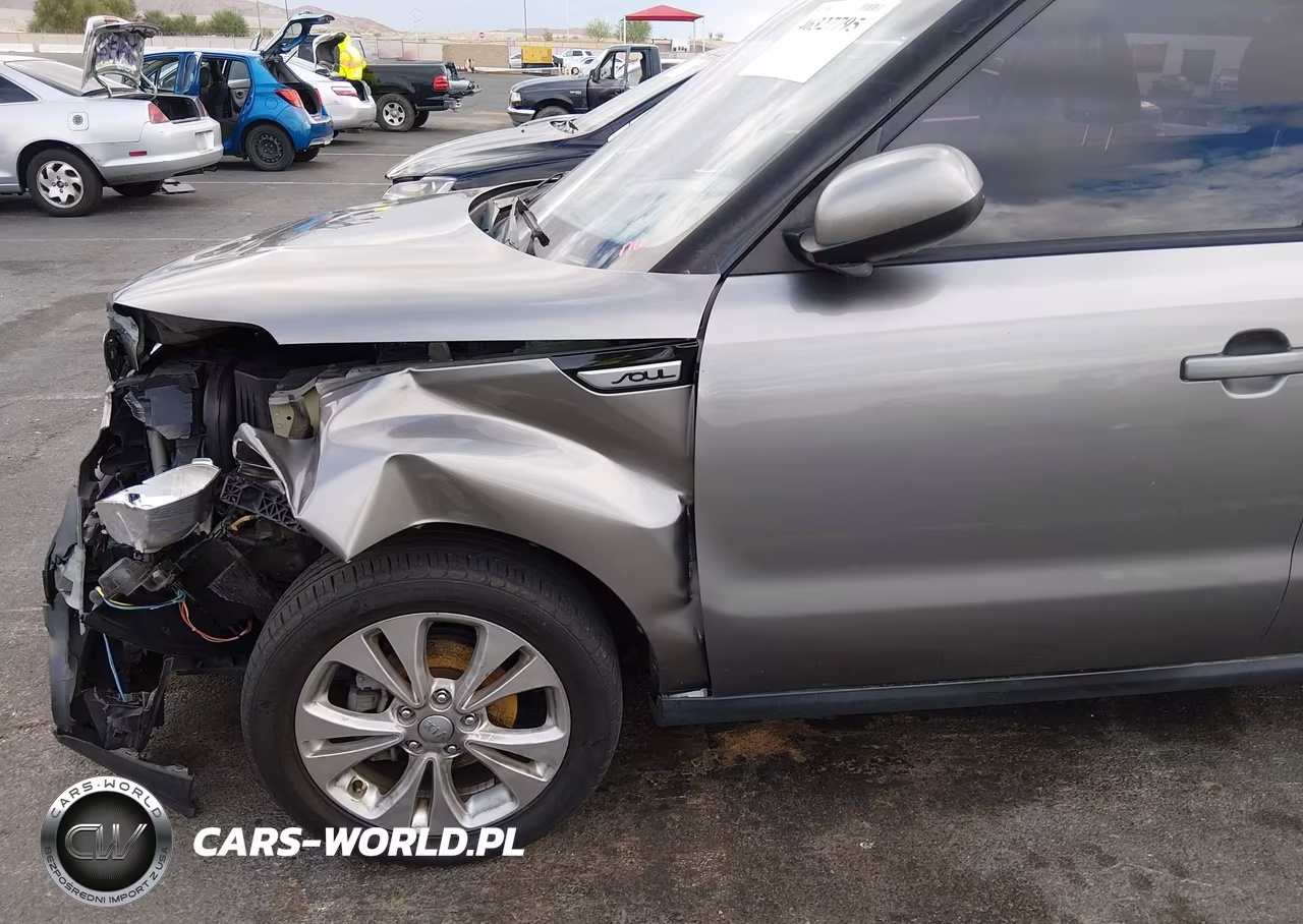 2015 Kia Soul + VIN:KNDJP3A50F7134115 - 6