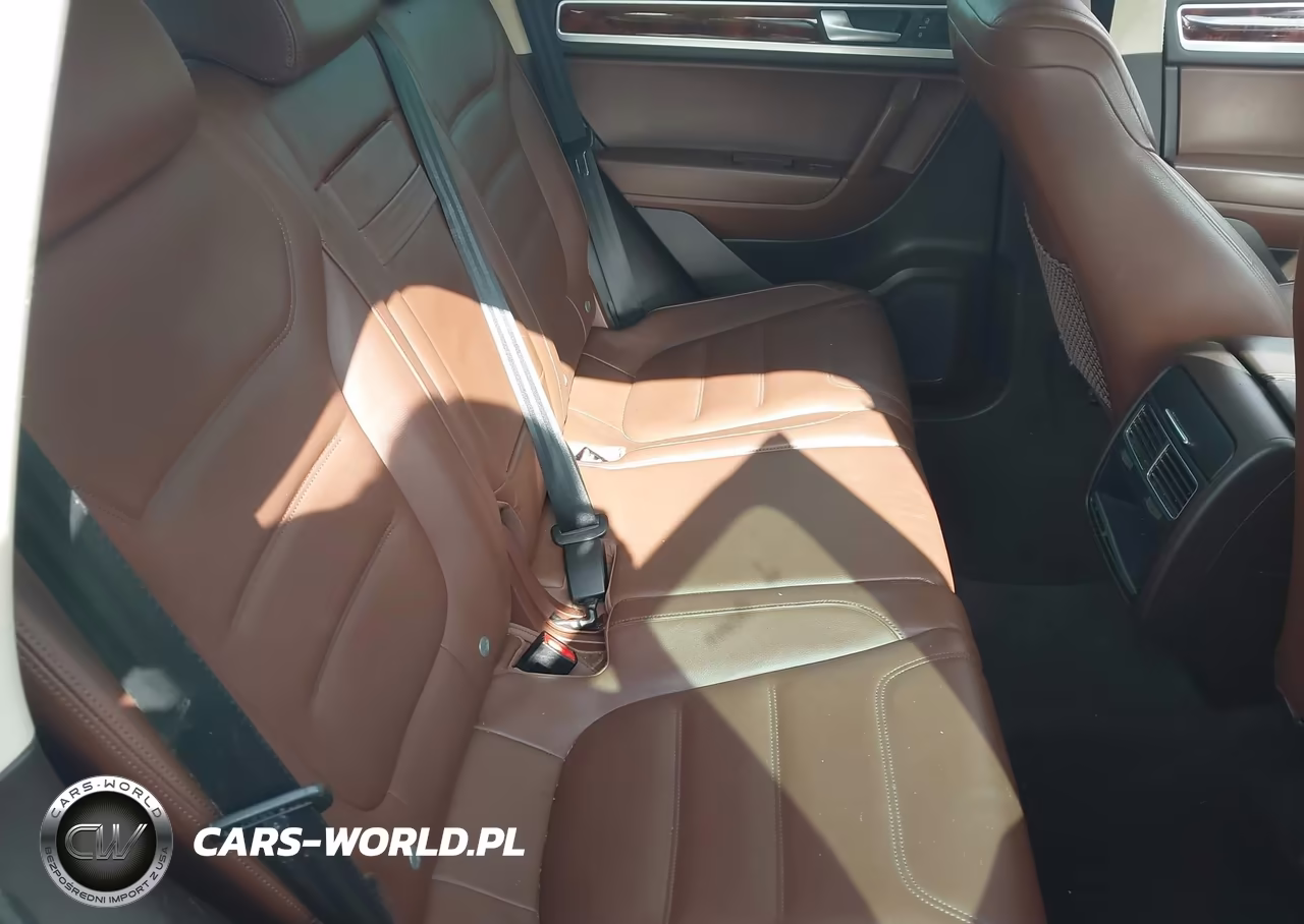 2012 Volkswagen Touareg Vr6 Lux VIN:WVGFF9BP2CD001974 - 8