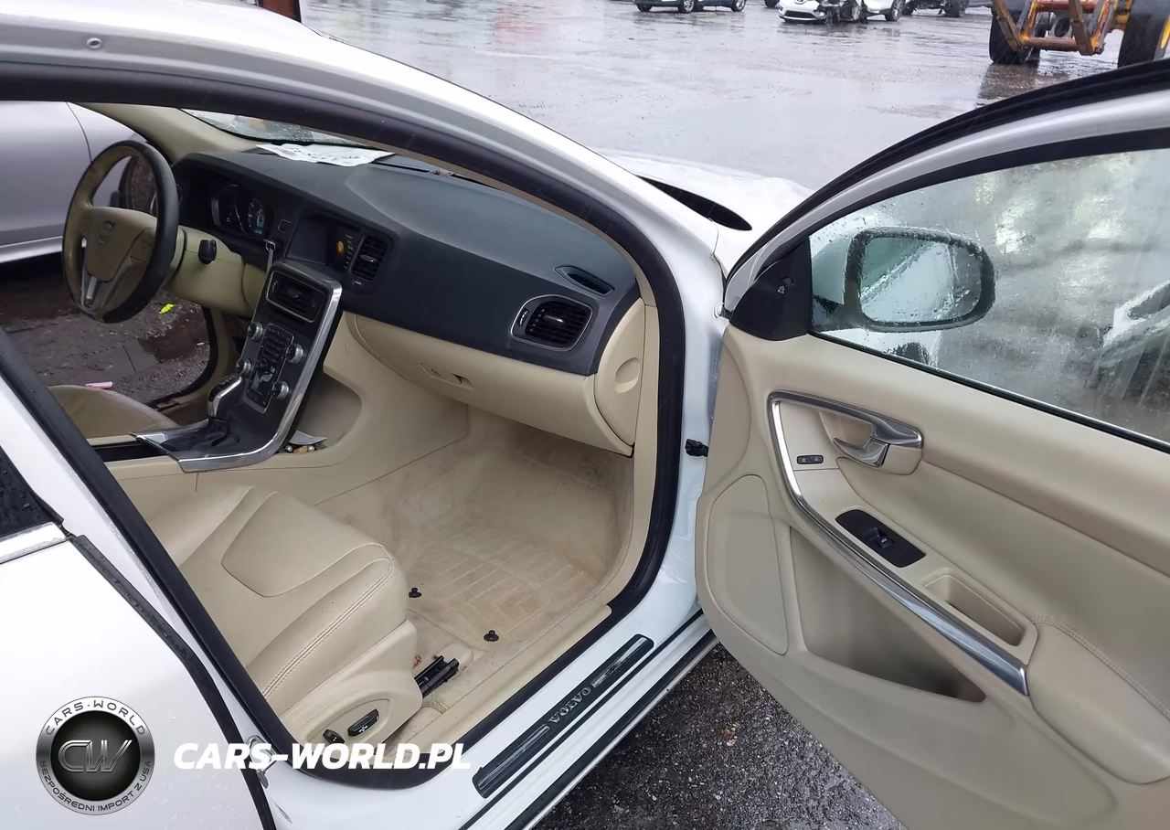 2015 Volvo S60 T5 Premier VIN:YV140MFKXF1354493 - 5