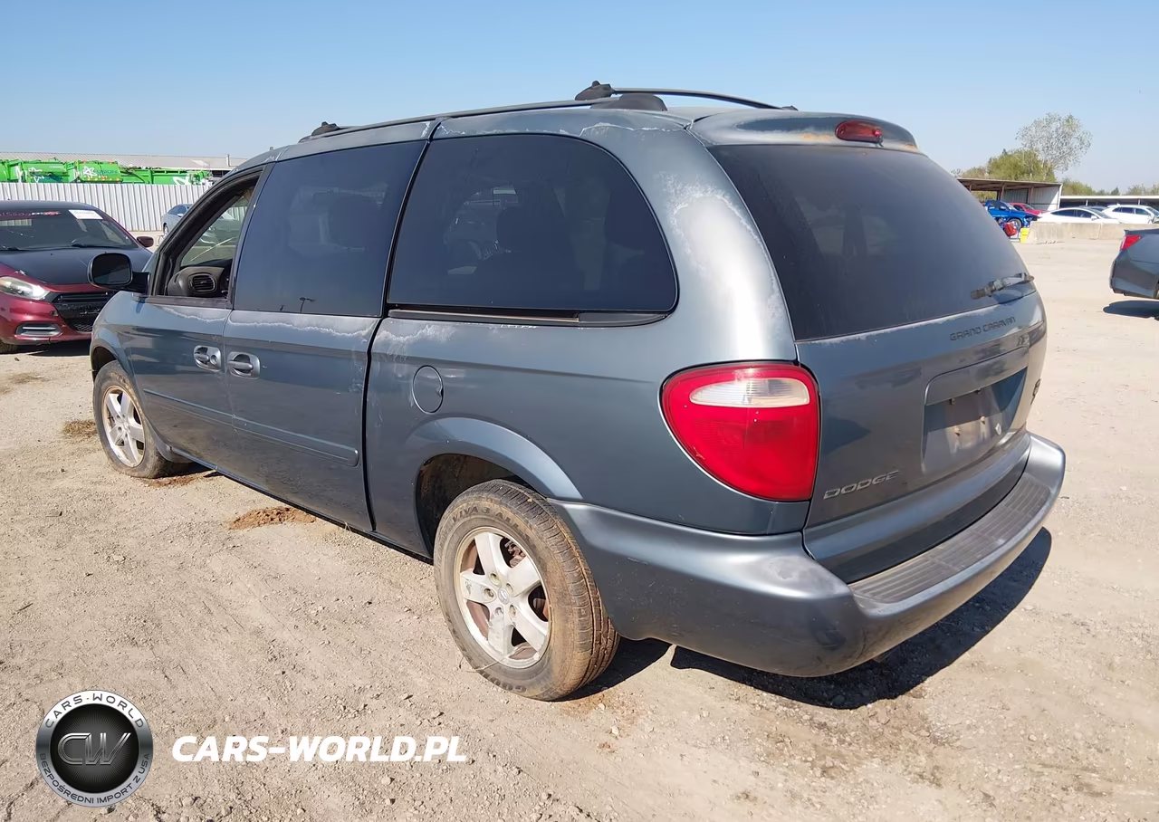 2005 Dodge Grand Caravan Sxt VIN:2D4GP44L65R477084 - 3