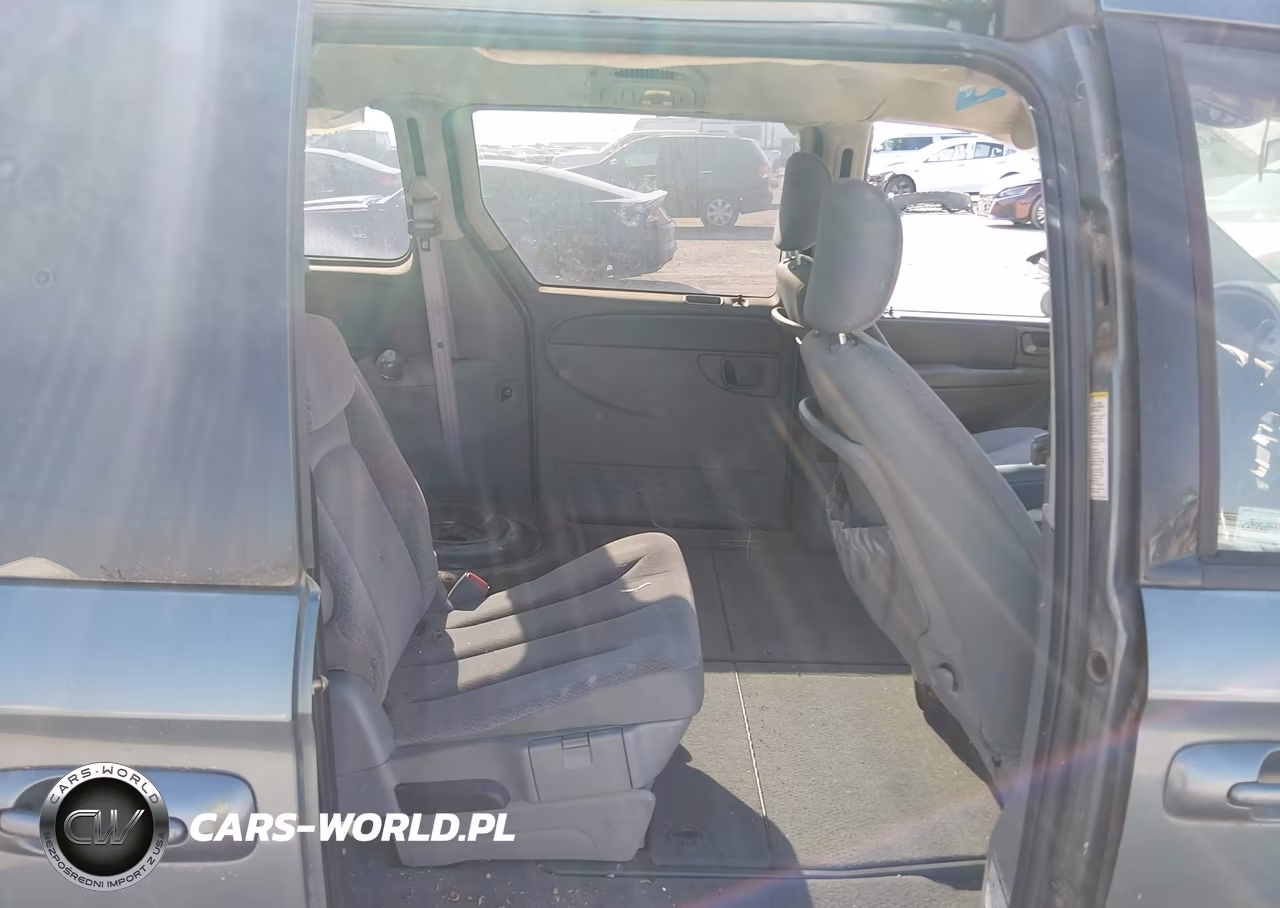 2005 Dodge Grand Caravan Sxt VIN:2D4GP44L65R477084 - 8