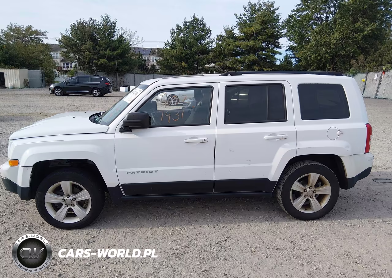 2016 Jeep Patriot Latitude VIN:1C4NJRFB9GD668303 - 14