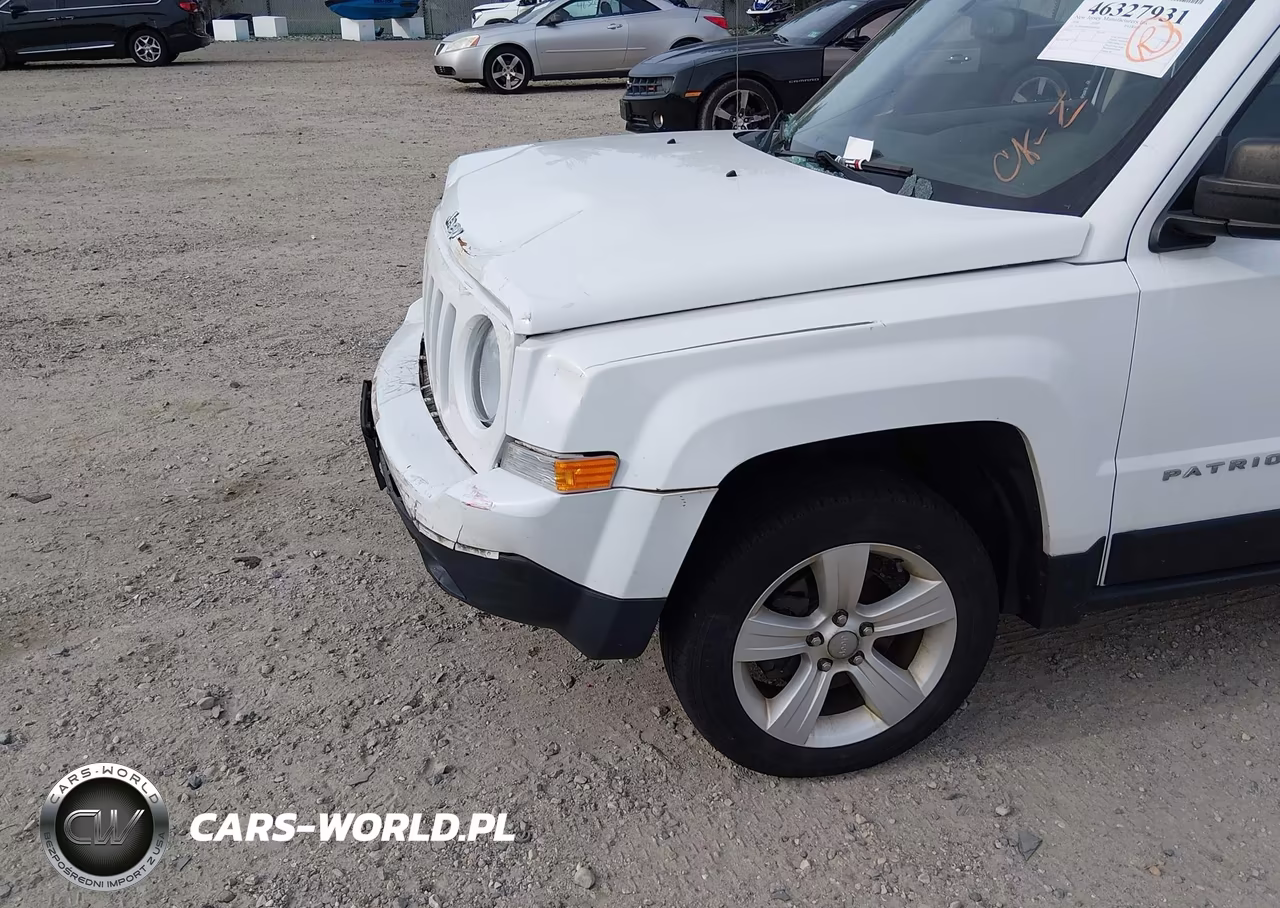 2016 Jeep Patriot Latitude VIN:1C4NJRFB9GD668303 - 18