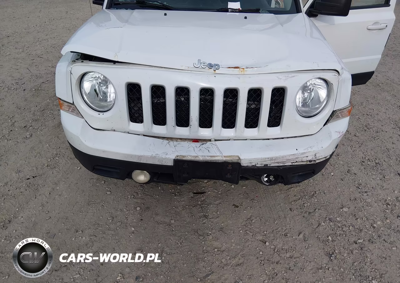 2016 Jeep Patriot Latitude VIN:1C4NJRFB9GD668303 - 6