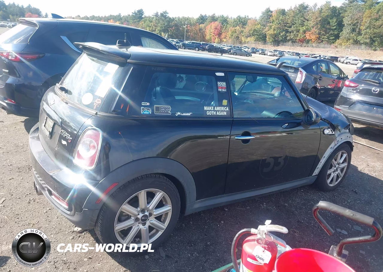 2011 Mini Cooper S VIN:WMWSV3C53BTY10370 - 4