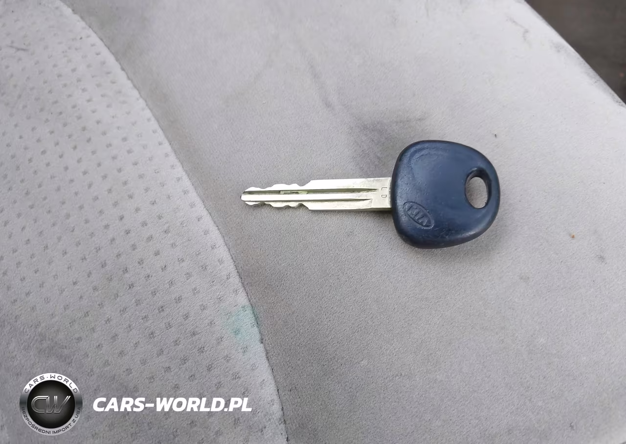 2009 Kia Spectra Ex VIN:KNAFE222095643449 - 11