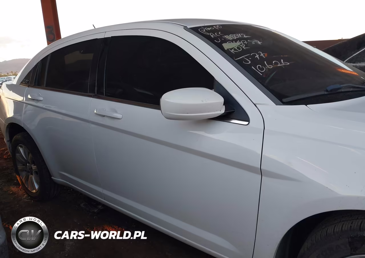2014 Chrysler 200 Touring VIN:1C3CCBBB5EN118042 - 13