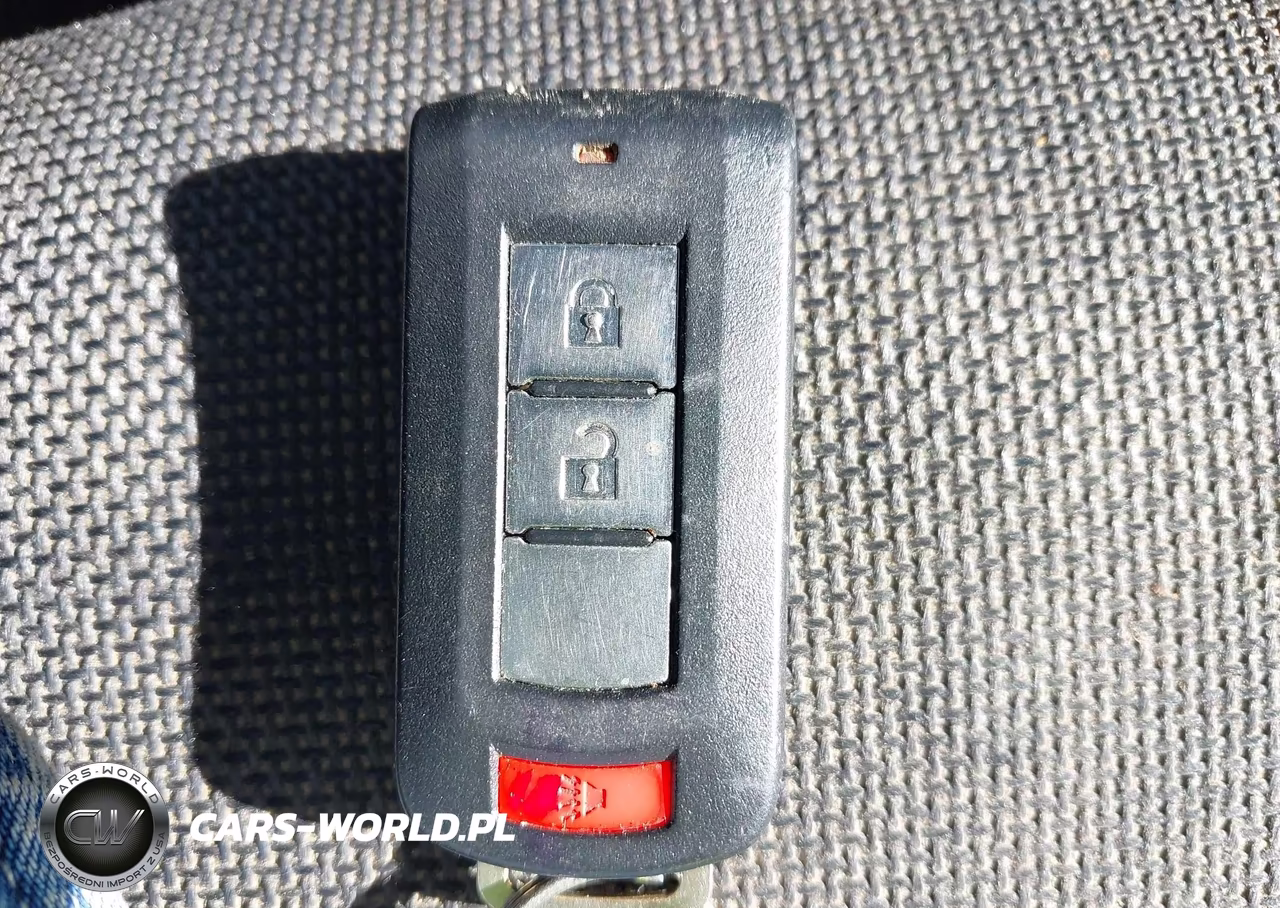 2008 Mitsubishi Outlander Se VIN:JA4LT31W28Z012032 - 11
