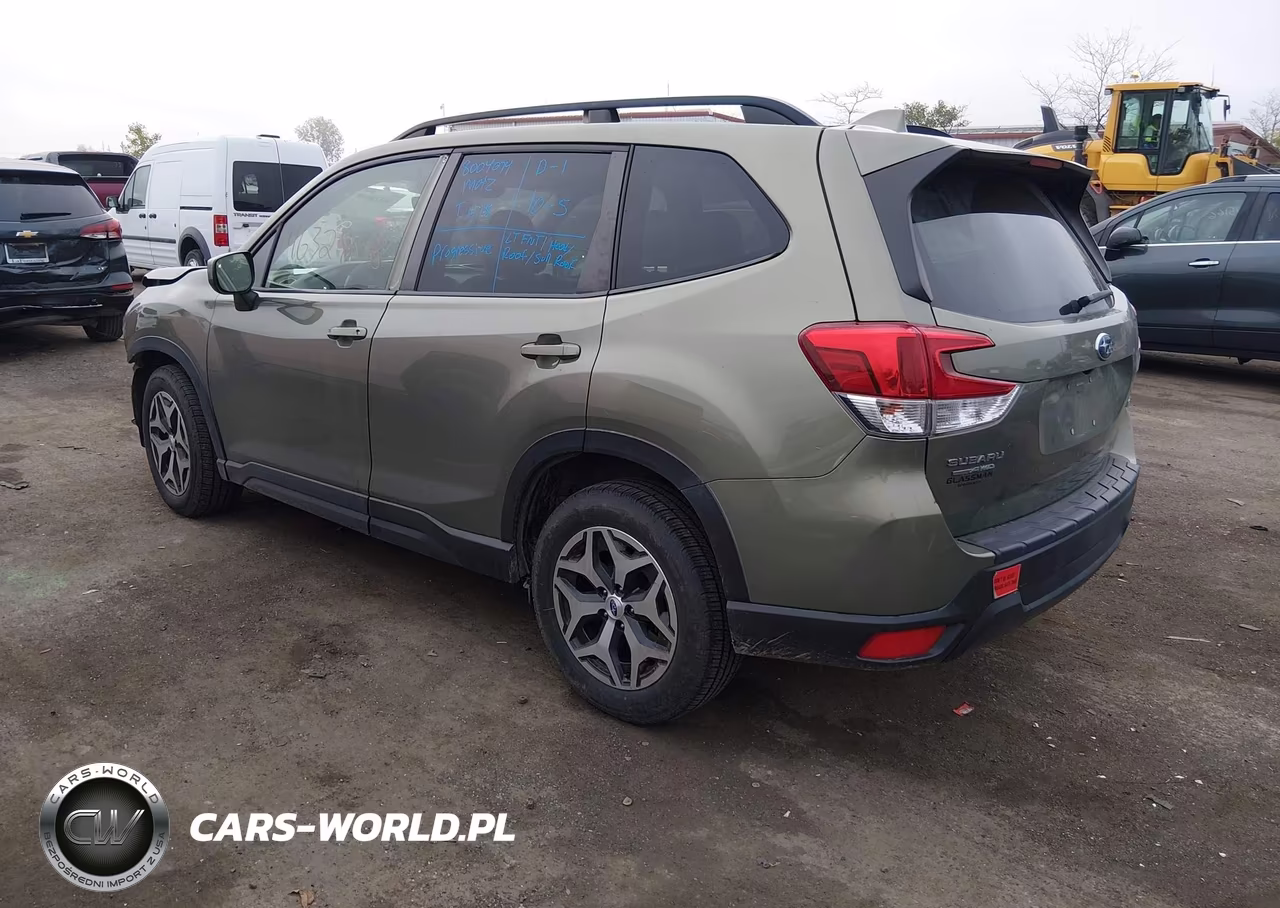 2021 Subaru Forester Premium VIN:JF2SKAFC8MH503133 - 3