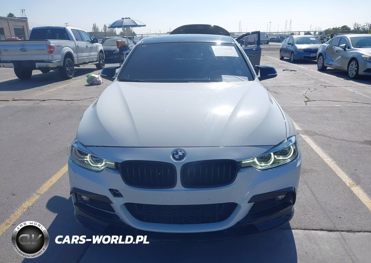 2018 BMW 330I VIN:WBA8B9C59JK677155 - 12