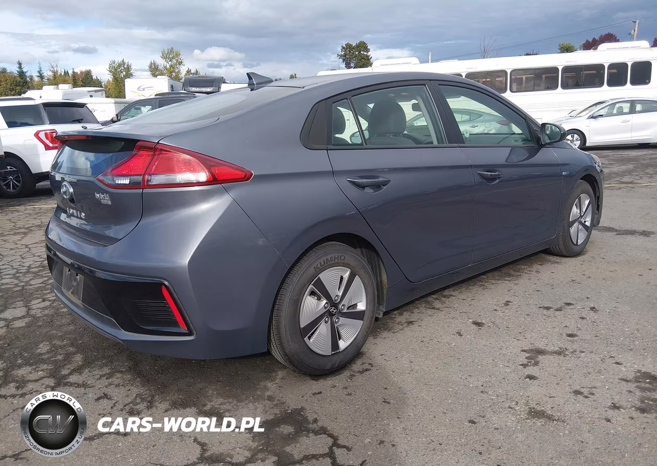 2018 Hyundai Ioniq Hybrid Blue VIN:KMHC65LC7JU100620 - 4
