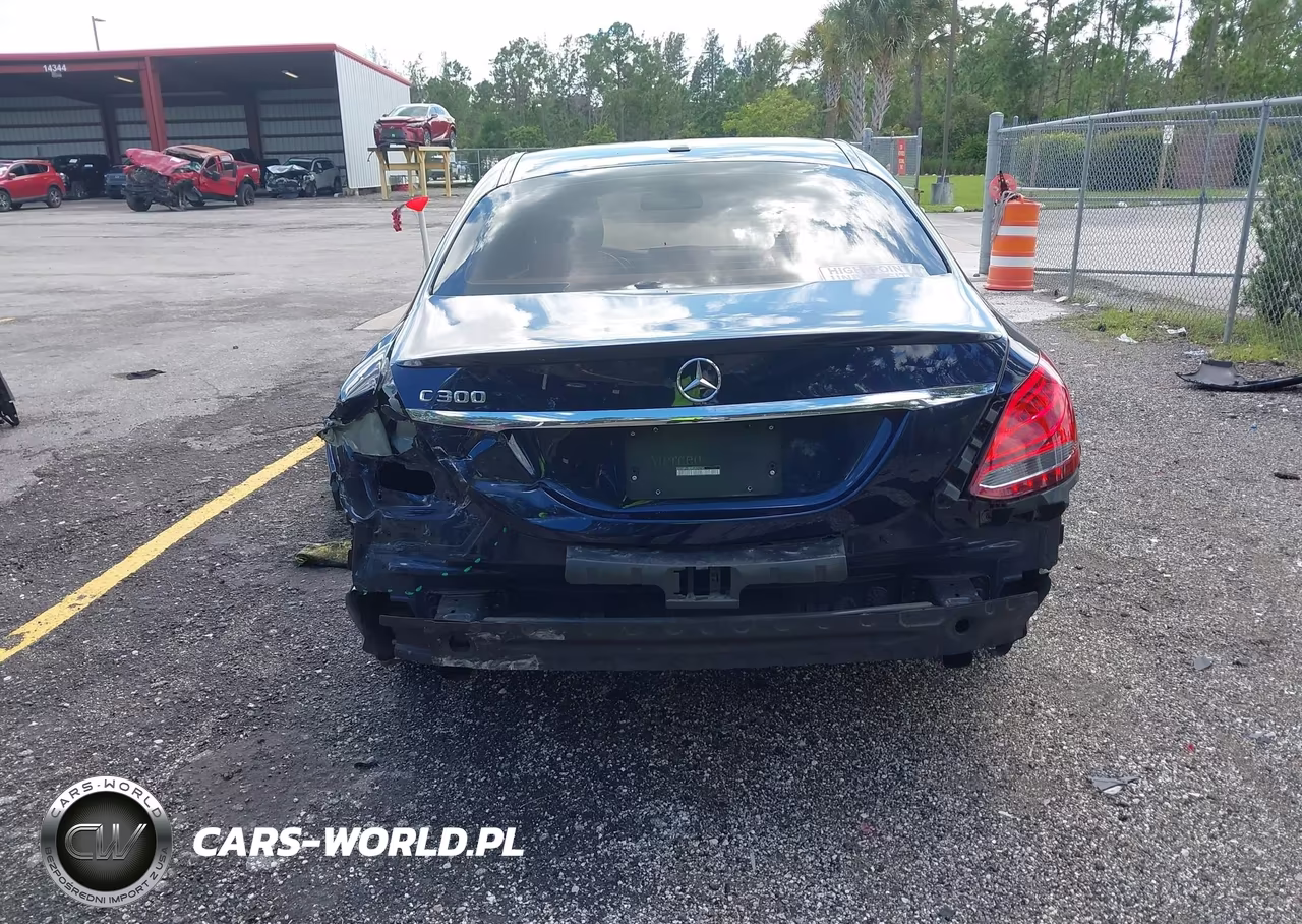 2015 Mercedes-Benz C 300 VIN:55SWF4JB2FU059799 - 17