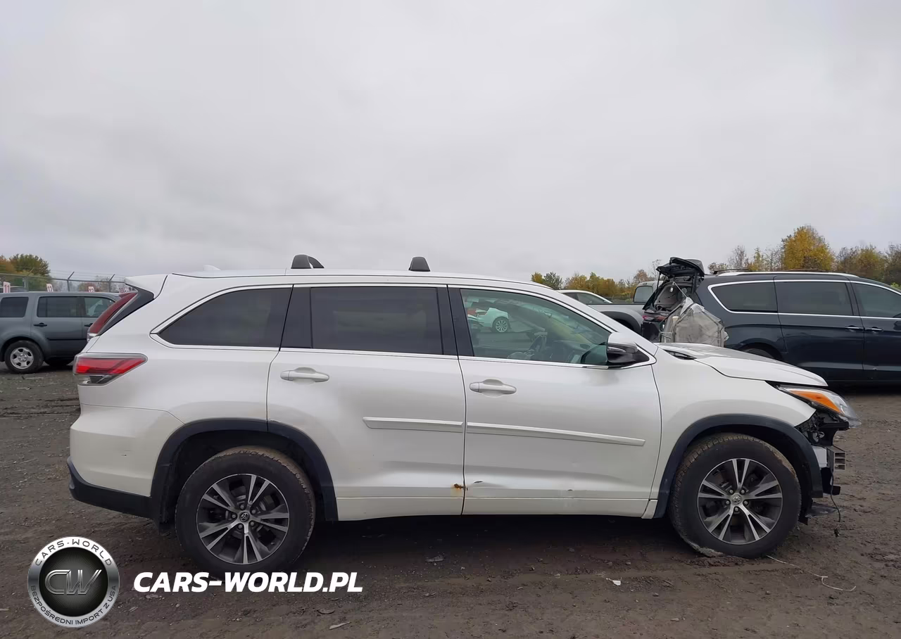 2016 Toyota Highlander Xle V6 VIN:5TDJKRFH9GS241174 - 13