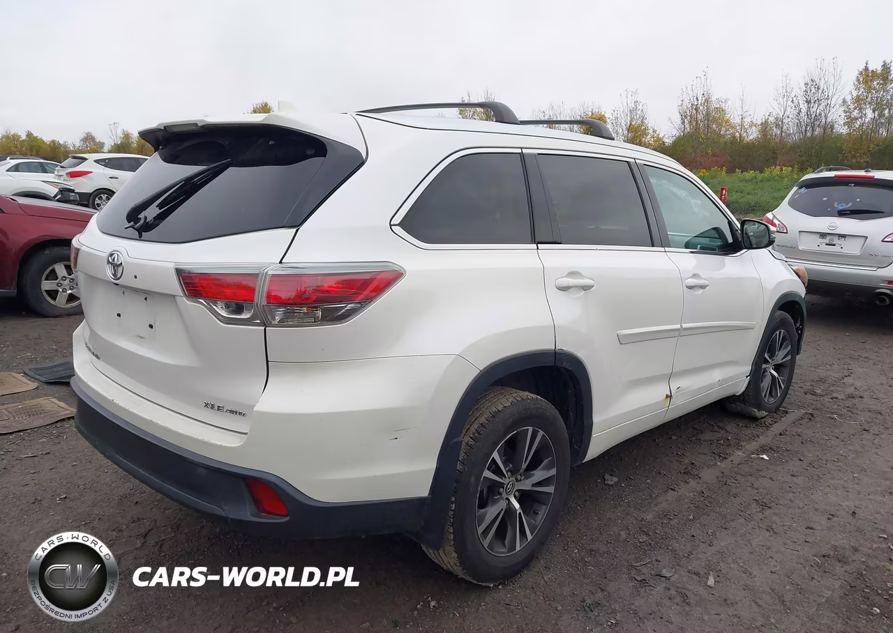 2016 Toyota Highlander Xle V6 VIN:5TDJKRFH9GS241174 - 4