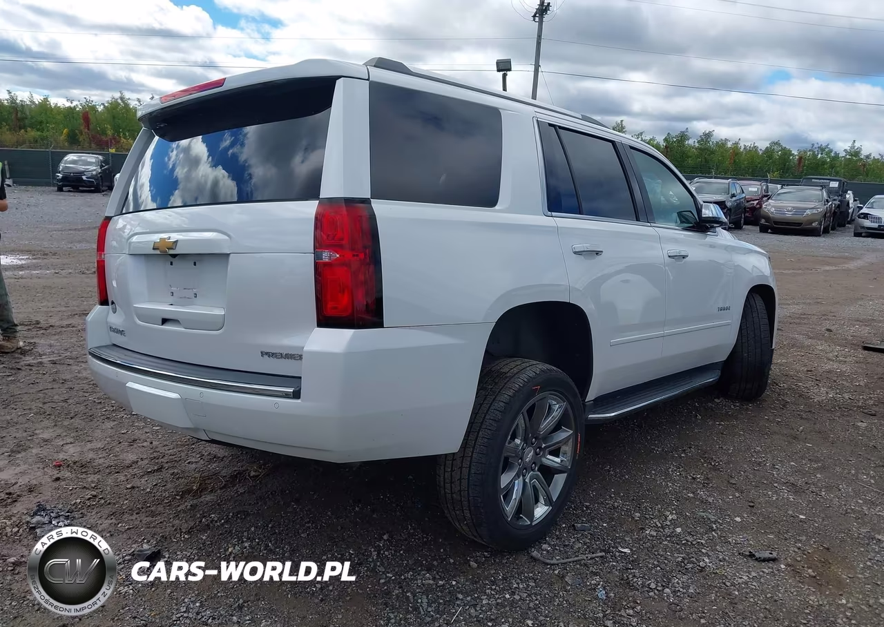 2019 Chevrolet Tahoe Premier VIN:1GNSKCKC7KR112344 - 4