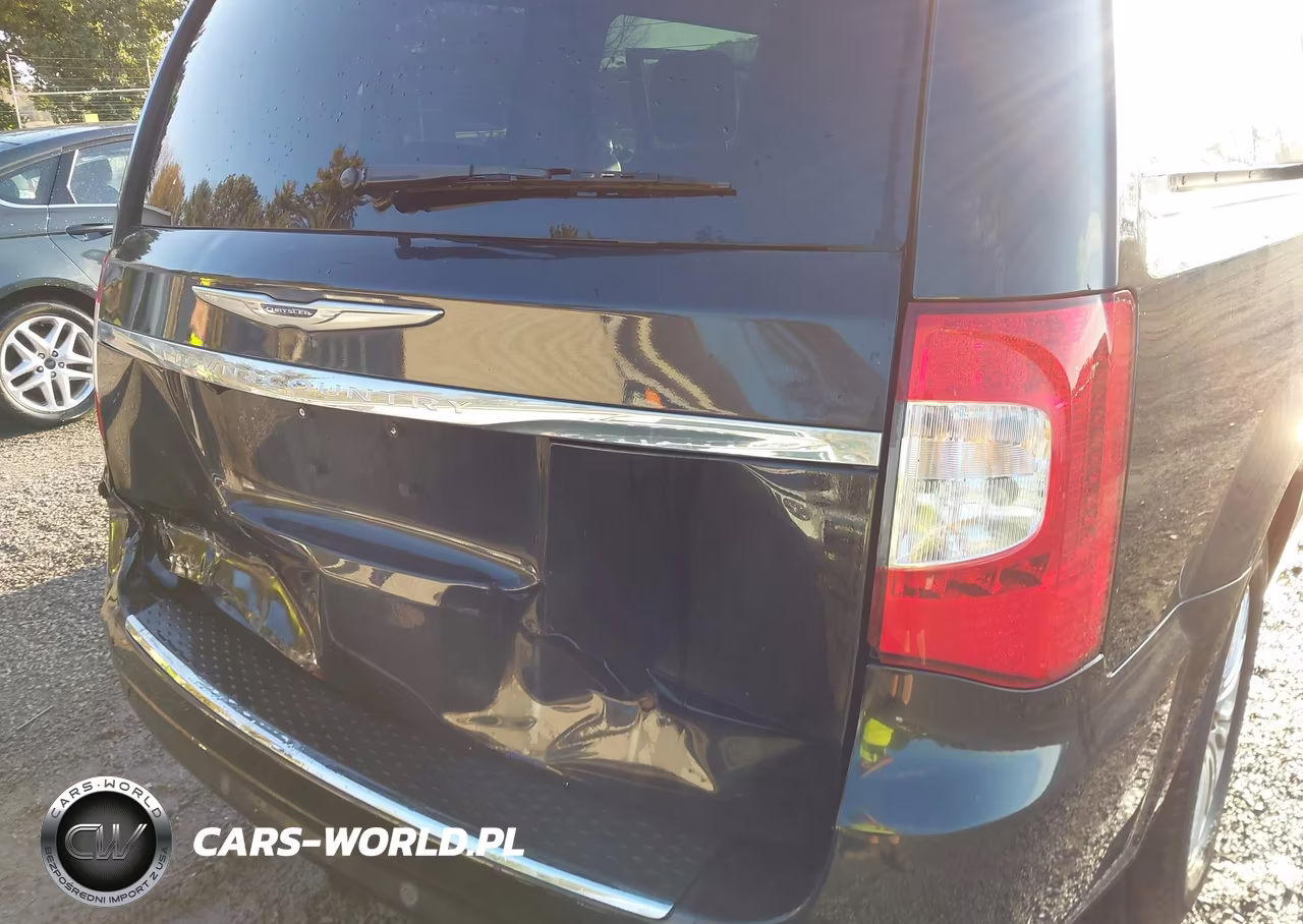 2013 Chrysler Town & Country Touring-L VIN:2C4RC1CG0DR634370 - 18