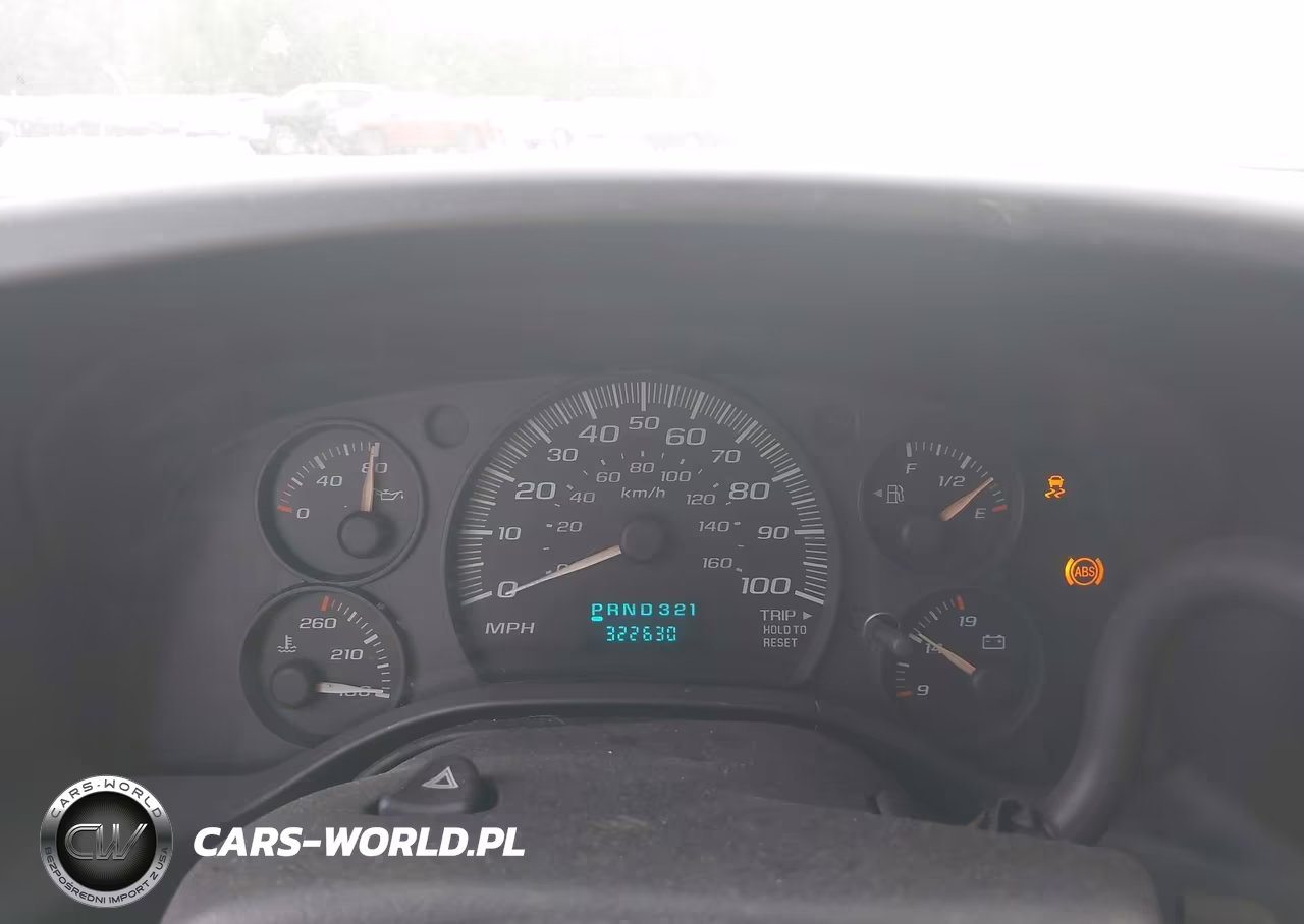 2004 Chevrolet Express VIN:1GAHG39U141176831 - 7