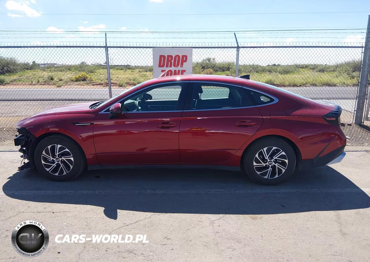 2026 Hyundai Sonata Hybrid Blue VIN:KMHL24JJ3TA173429 - 15