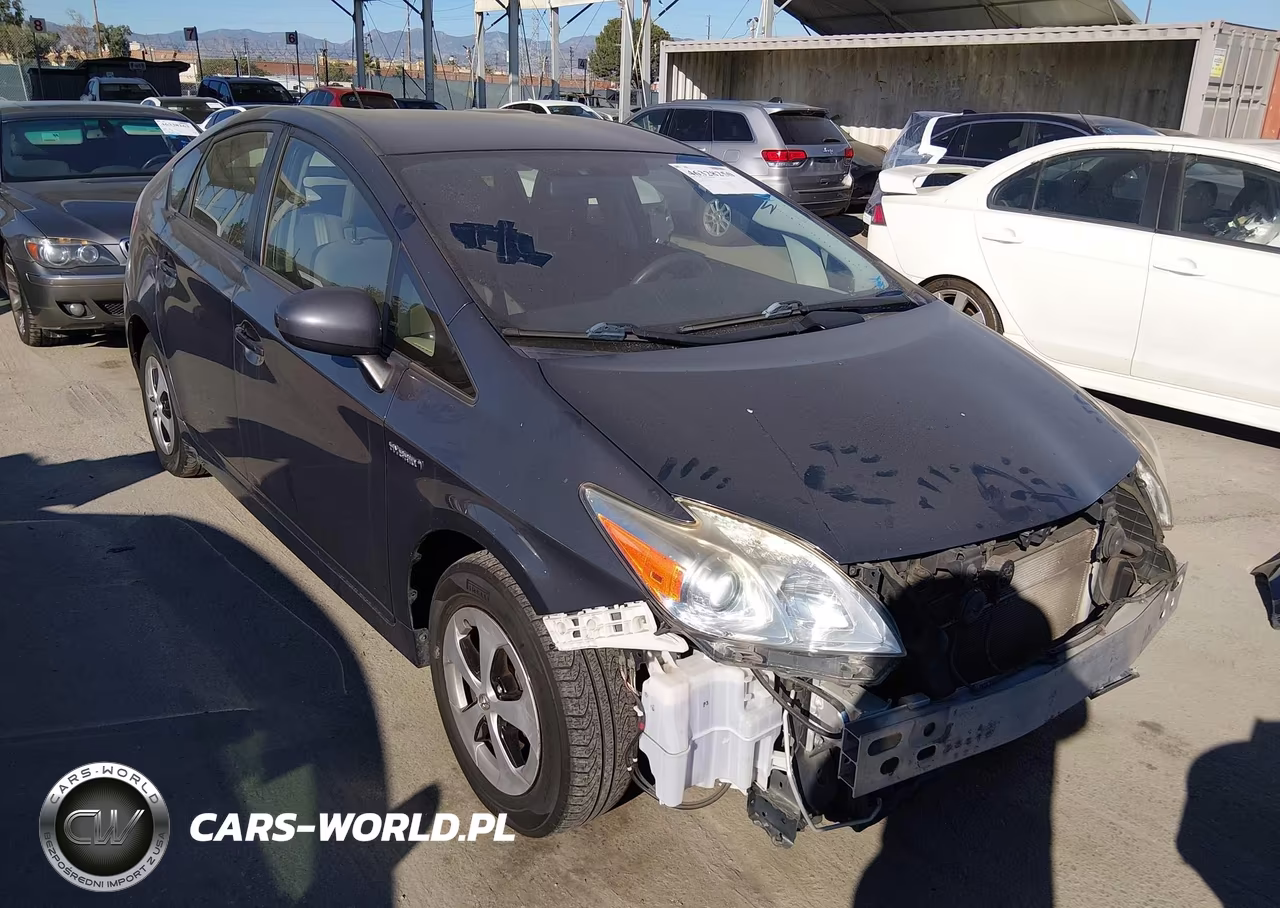 2015 Toyota Prius Three