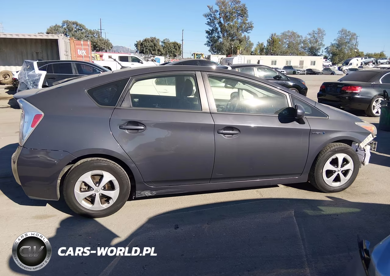 2015 Toyota Prius Three VIN:JTDKN3DU5F0437493 - 14