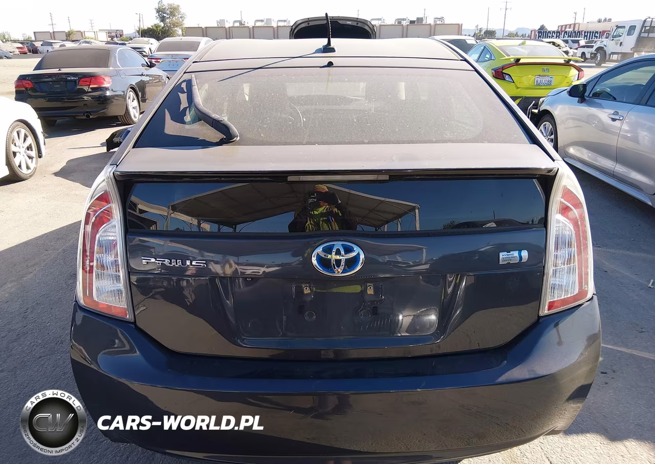 2015 Toyota Prius Three VIN:JTDKN3DU5F0437493 - 17