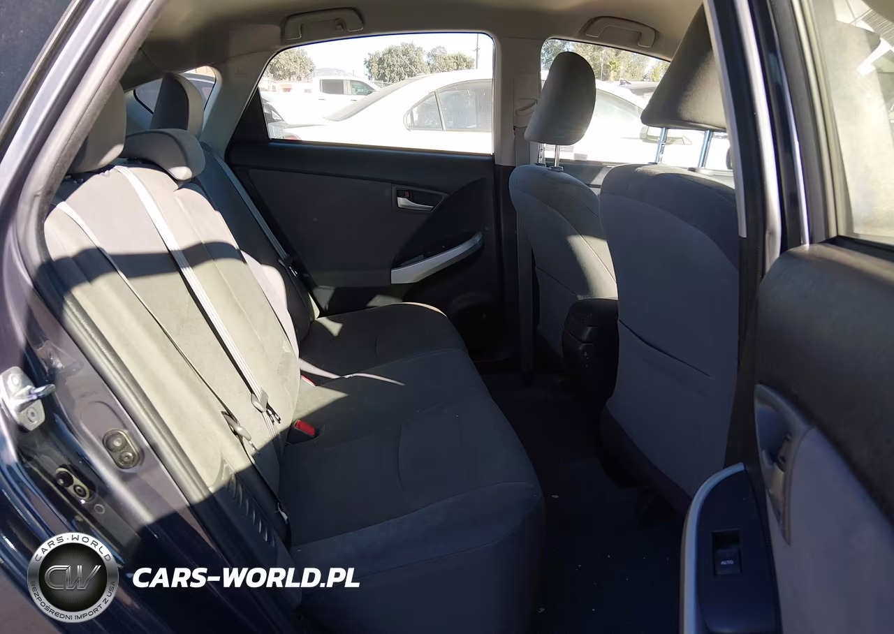 2015 Toyota Prius Three VIN:JTDKN3DU5F0437493 - 8