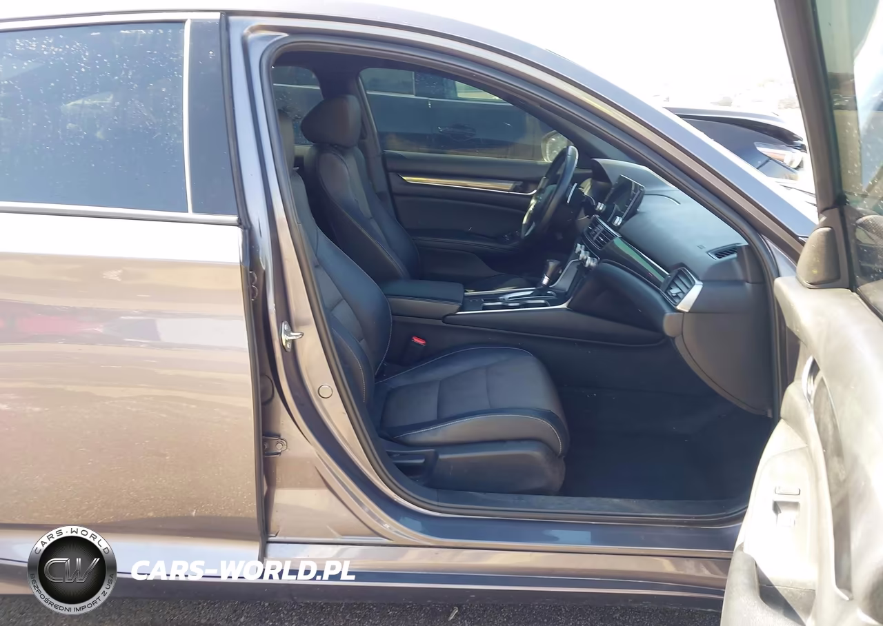 2018 Honda Accord Sport VIN:1HGCV1F32JA155183 - 5