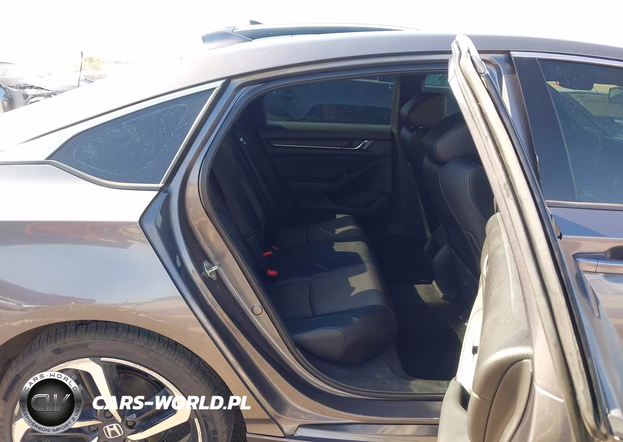 2018 Honda Accord Sport VIN:1HGCV1F32JA155183 - 8