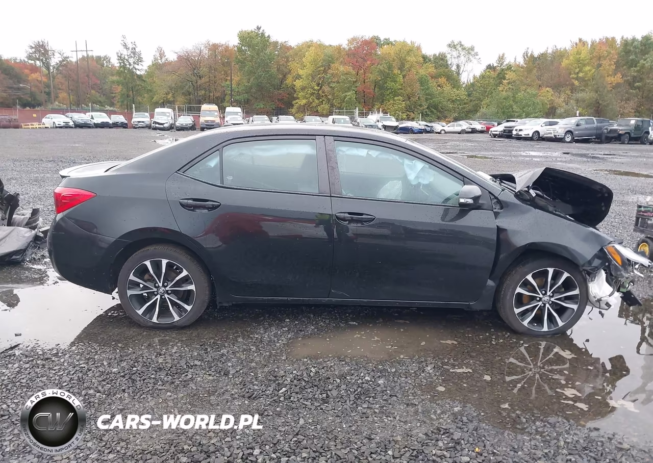 2018 Toyota Corolla Xse VIN:2T1BURHE1JC089747 - 13