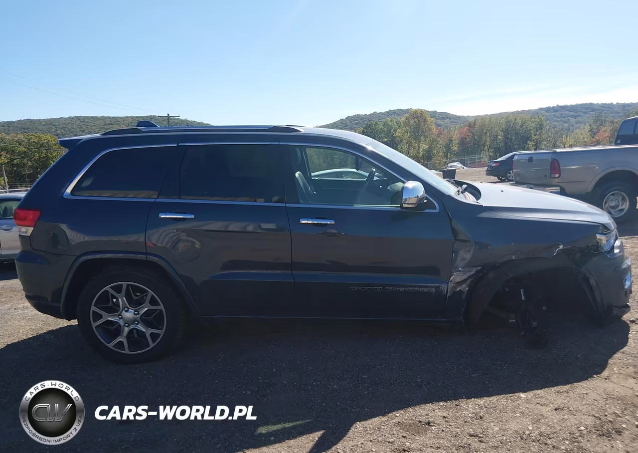 2019 Jeep Grand Cherokee Overland 4X4 VIN:1C4RJFCG1KC695932 - 13