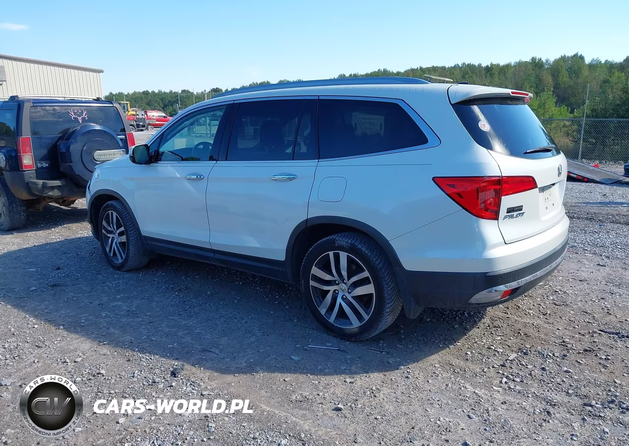 2017 Honda Pilot VIN:5FNYF5H97HB007283 - 3