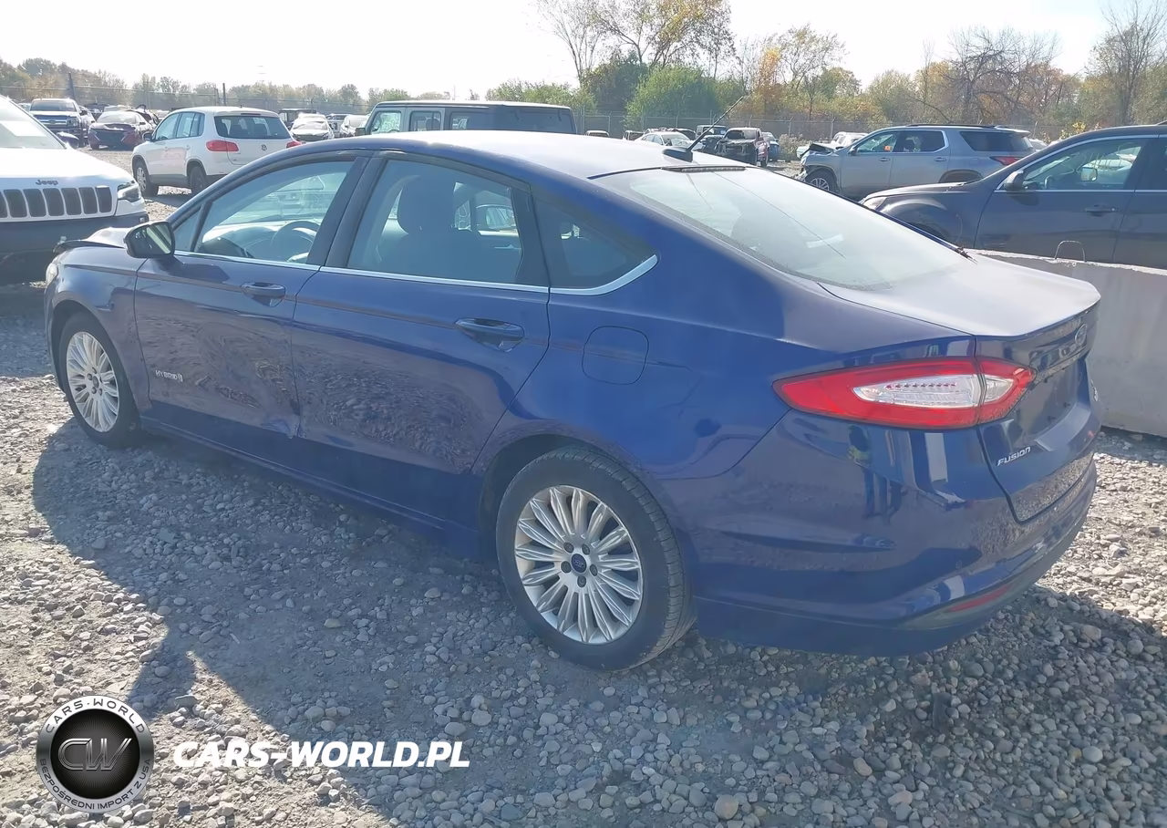 2013 Ford Fusion Hybrid Se VIN:3FA6P0LU1DR237323 - 3